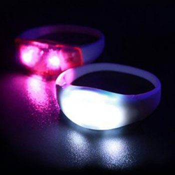 Broom Konfrontere sæt ind LED FLASHING WRISTBANDS AND GLOWING PRODUCTS - Wristbands24.